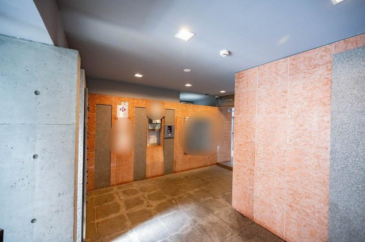 エクセルシオール新宿西戸山-4-エントランス