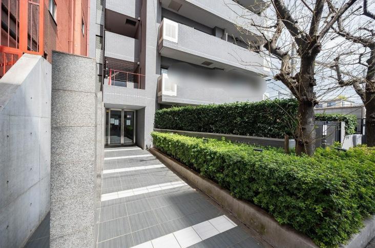 エクセルシオール新宿西戸山-5-エントランス