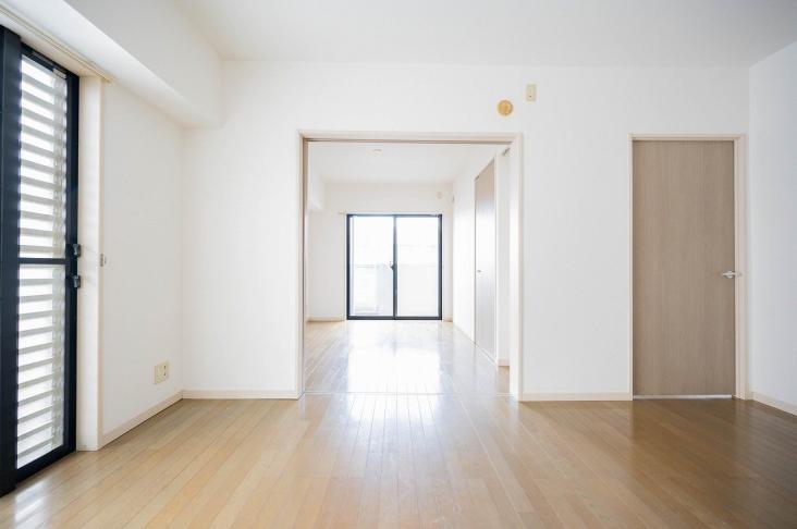 エクセルシオール新宿西戸山-12-リビング