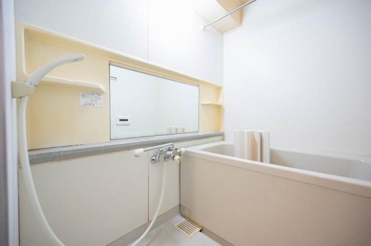 エクセルシオール新宿西戸山-16-バス