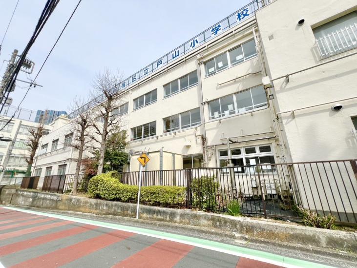 エクセルシオール新宿西戸山-32-小学校