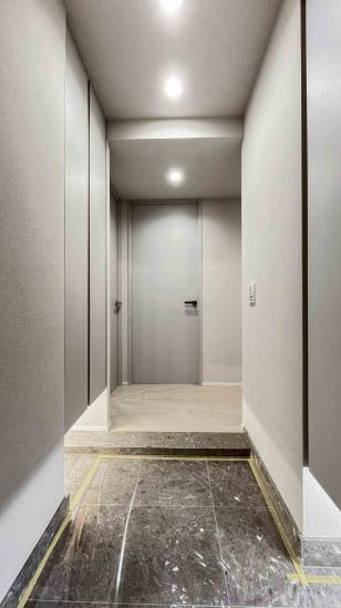 プラウド新宿御苑エンパイア-14-玄関