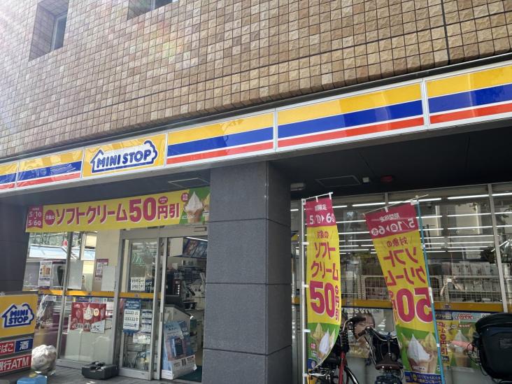 ガーデンアルバ幡ヶ谷-28-コンビニ