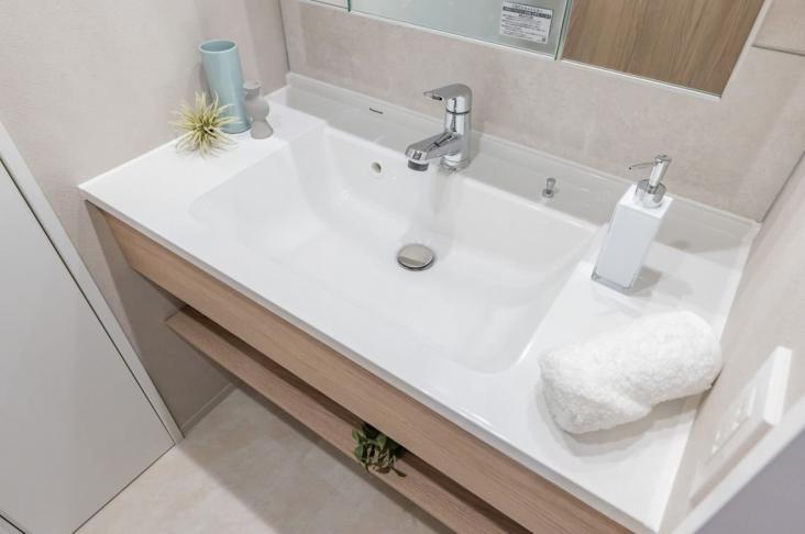 ザ・パームス代々木上原ヒルテラス-6-洗面