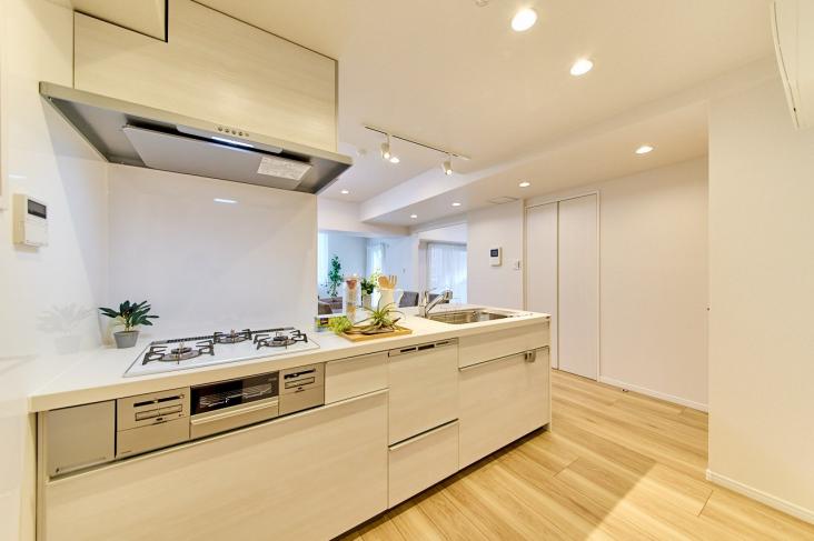 プロムナード仲町台　9号棟-12-キッチン