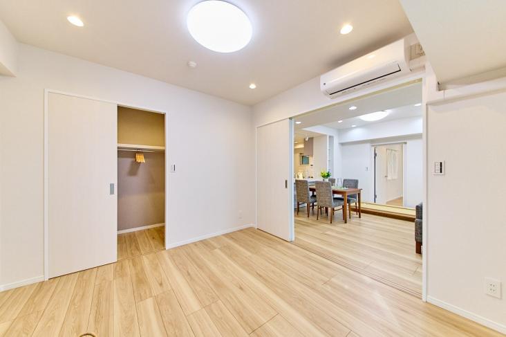 プロムナード仲町台　9号棟-18-室内