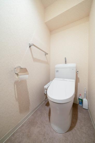 ホーユウパレス横浜西谷-7-トイレ