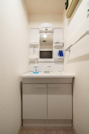 ホーユウパレス横浜西谷-8-室内