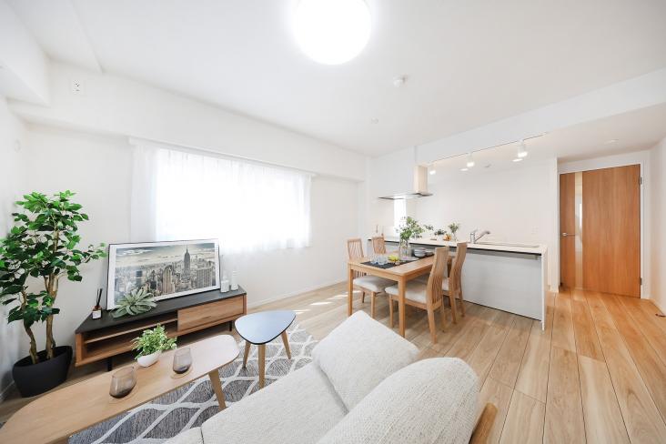 リブゼ横浜サザンテラス-2-リビング