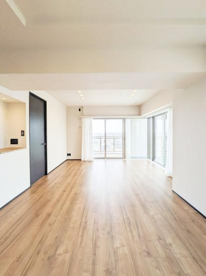 シルエタワーヨコハマ-6-リビング