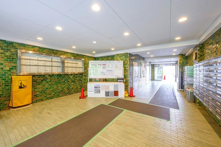 大倉山ハイム　２号棟-14-エントランス