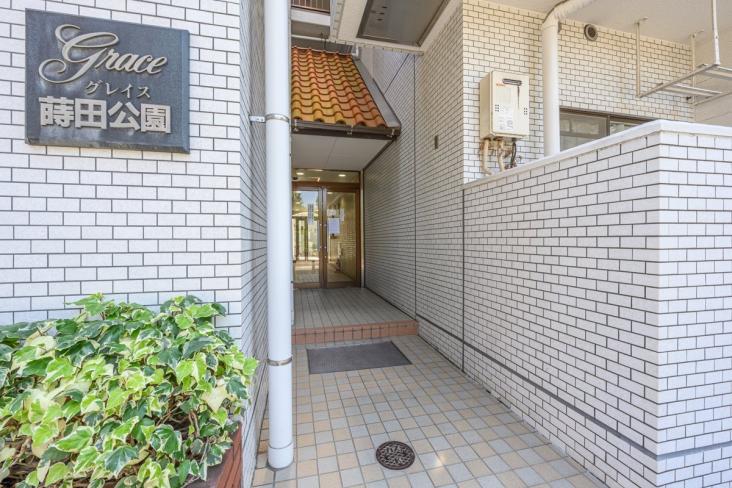 グレイス蒔田公園-4-エントランス