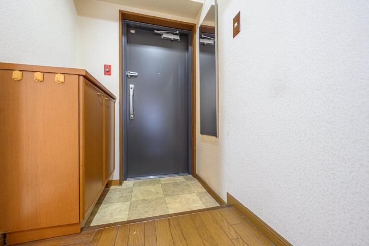 グレイス蒔田公園-24-玄関