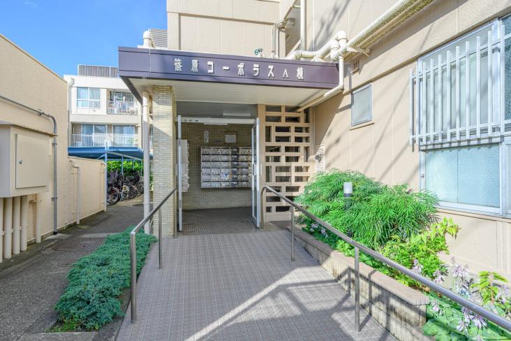 篠原コーポラス　A棟-12-エントランス