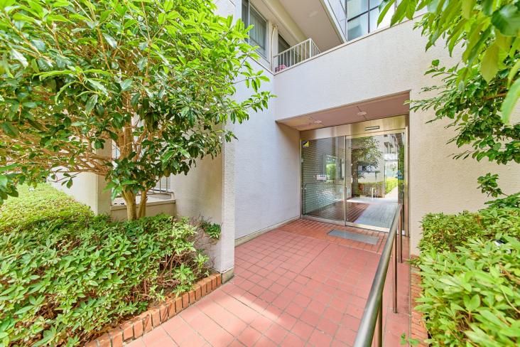 大倉山ハイム　７号棟-5-エントランス