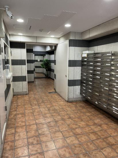 日興パレス横浜-5-エントランス