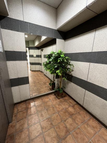 日興パレス横浜-6-エントランス