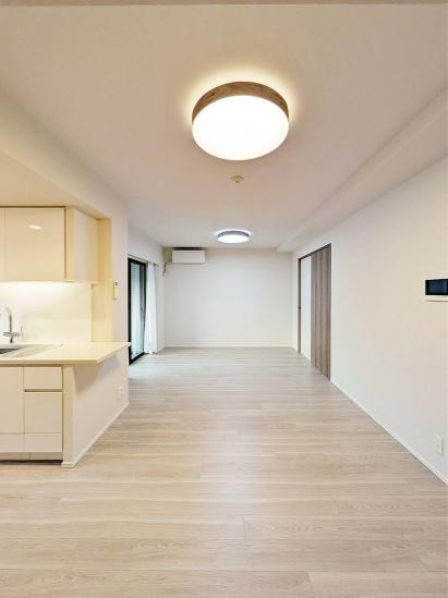 プレミスト横濱反町-5-リビング