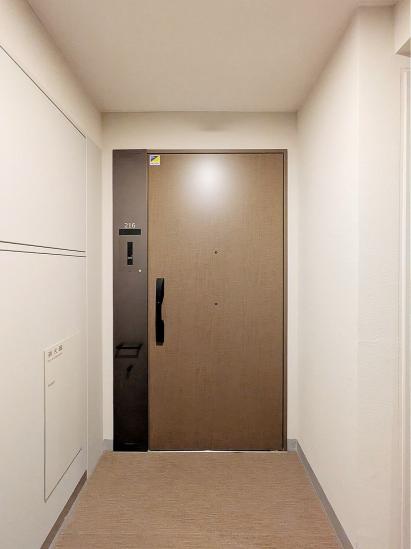 プレミスト横濱反町-31-玄関