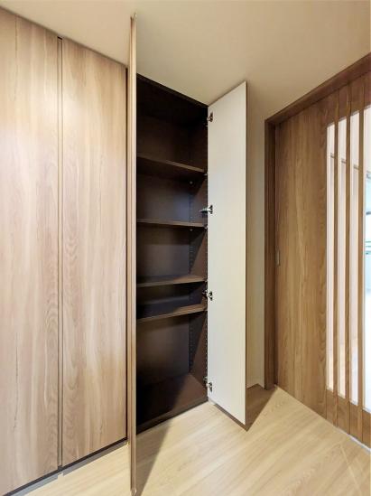 プレミスト横濱反町-37-収納