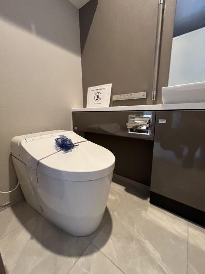 THE YOKOHAMA FRONT TOWER-17-トイレ