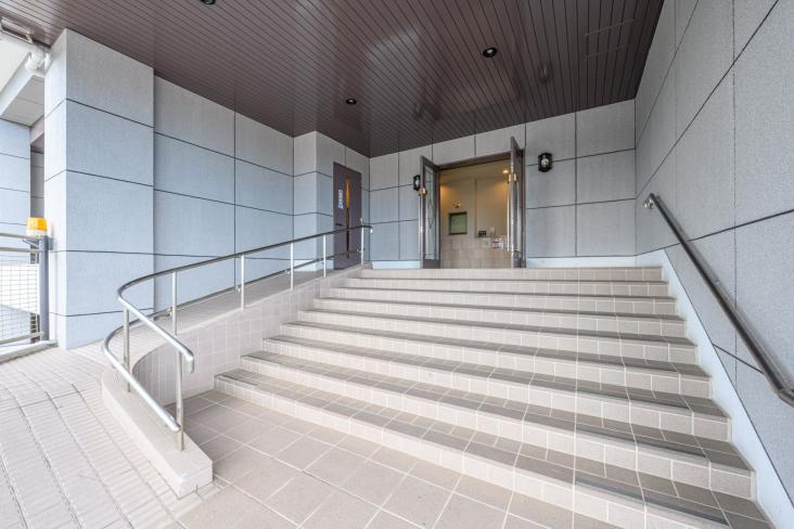 コスモ横浜和田町ヒルズ-14-エントランス