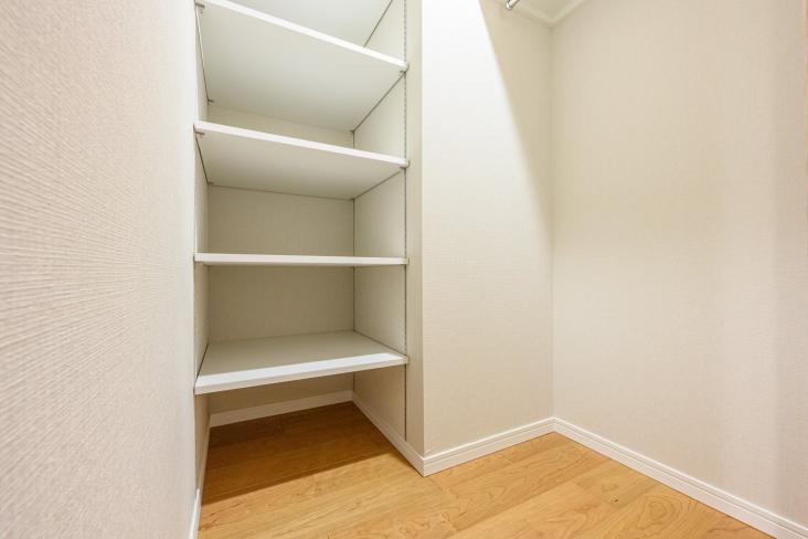 ニューシティ東戸塚クレール丘の街４号館-11-収納