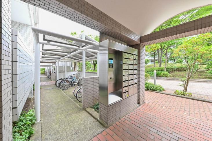 ニューシティ東戸塚クレール丘の街４号館-18-エントランス