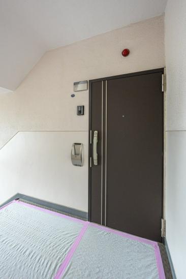 日吉第２ハイム　C棟-8-玄関