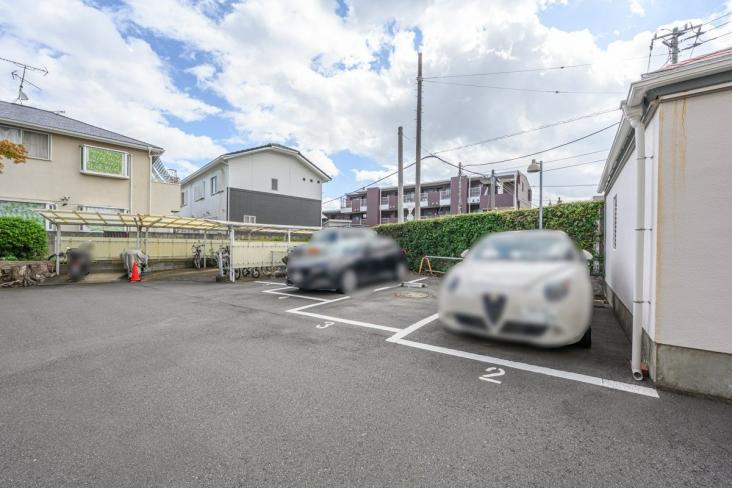 日吉第２ハイム　C棟-10-駐車場