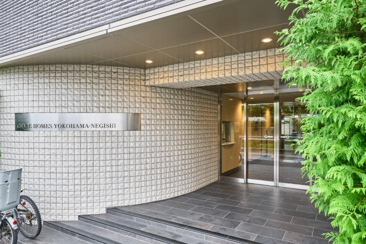 クレアホームズ横浜根岸-3-エントランス