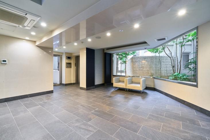 クレアホームズ横浜根岸-6-エントランス