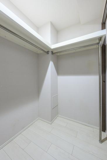 クレアホームズ横浜根岸-24-収納