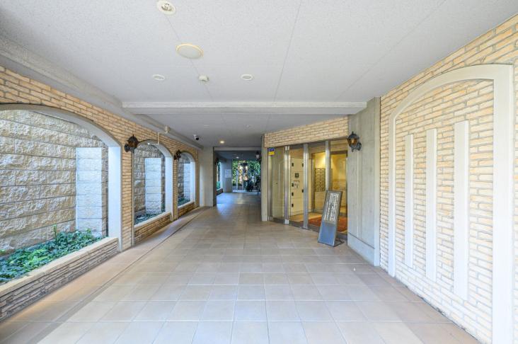 エルズ ヴュープレイス-16-エントランス