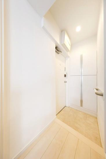 ライオンズマンション西横浜-12-玄関