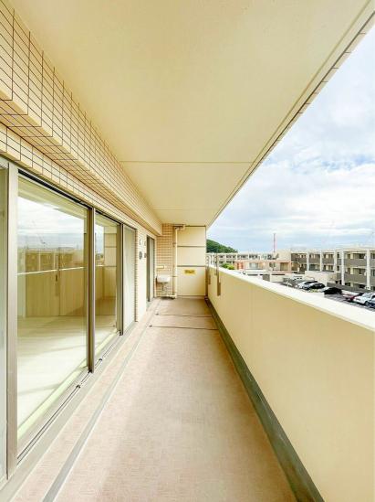 コスモ横浜本牧シーサイドテラス-28-バルコニー