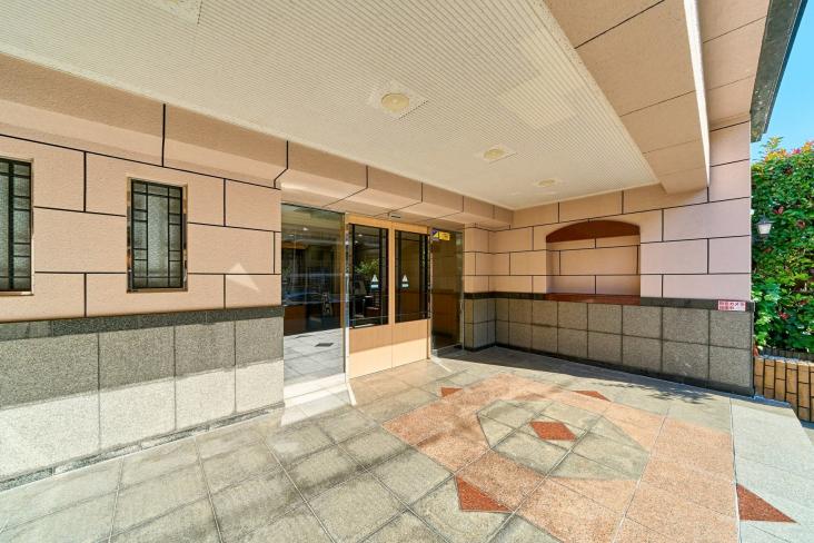 日神パレステージ上大岡第３-4-エントランス