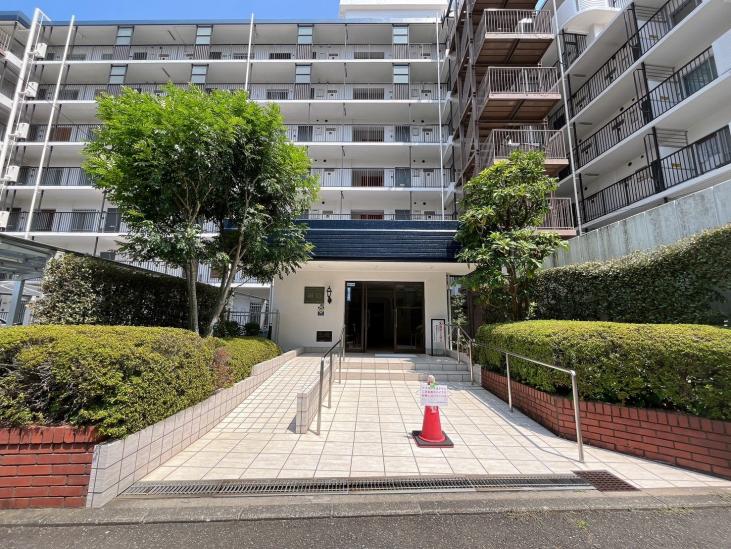 ライネスハイム綱島弐番館-13-エントランス