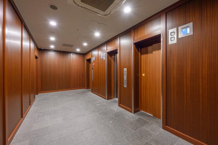 ブランズ横浜-8-エントランス