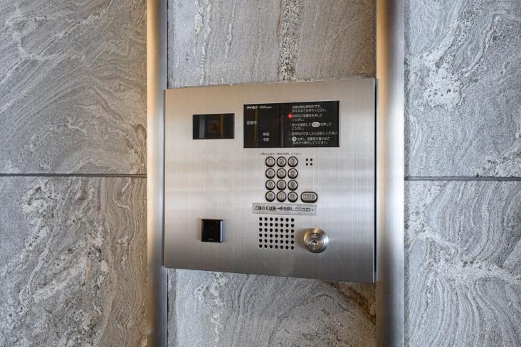 ブランズ横浜-9-エントランス