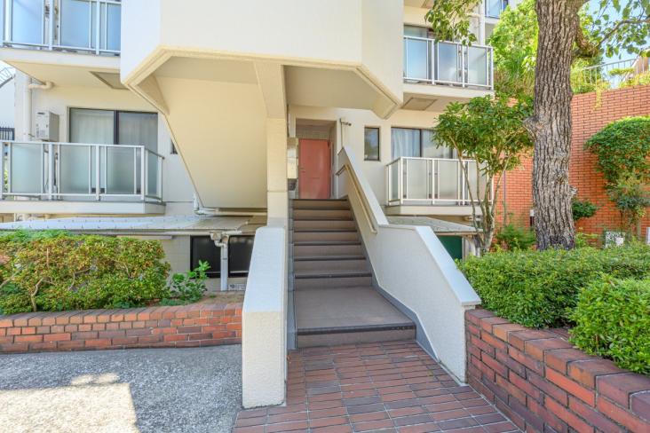 パンハイツ磯子-22-外観