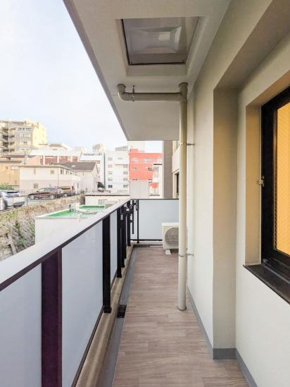 オープンレジデンシア横浜台町-27-バルコニー