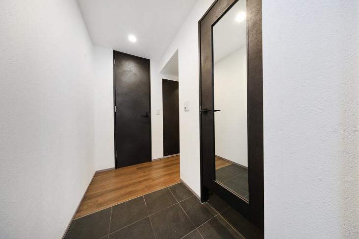 デュオステージ横濱桜木町-12-玄関