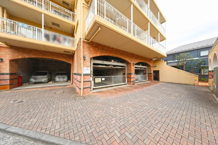 サンクタス横濱三ツ沢公園-22-駐車場