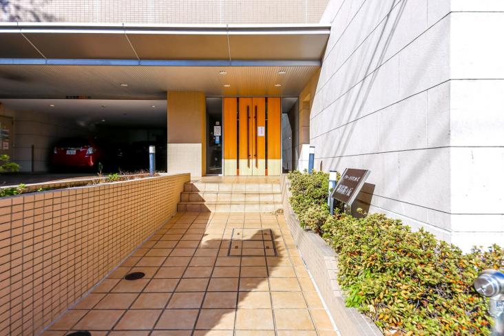 グレーシアヒルズ横濱桜ヶ丘-2-エントランス