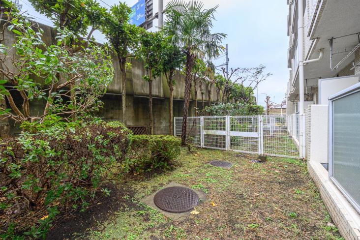 コスモ大倉山　弐番館-6-庭