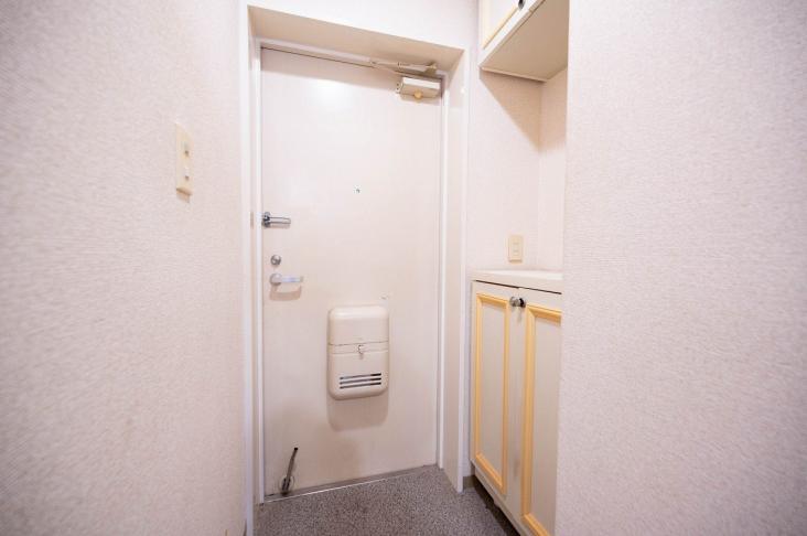 クリオ片倉町　壱番館-12-玄関