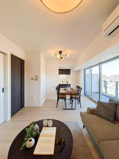 アリュール横濱新子安-4-リビング