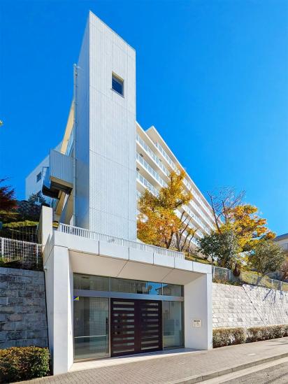 アリュール横濱新子安-40-エントランス