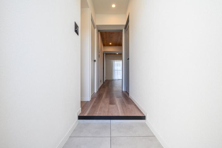 サニーハイツ-37-玄関